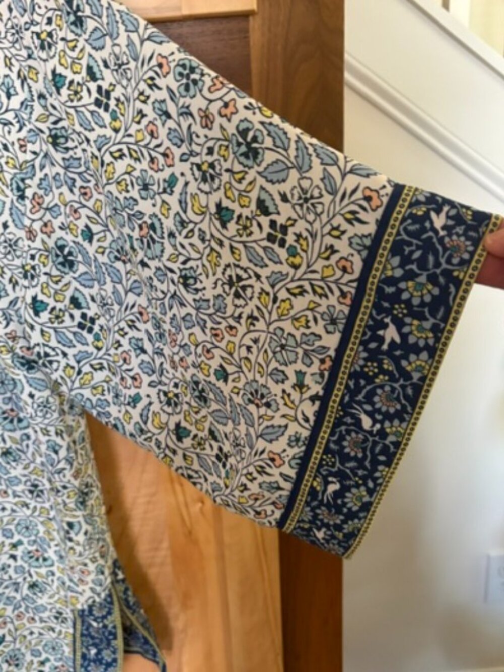 Open-Front Kimono with Beautiful Blue Floral Print - Picture 3 of 4
